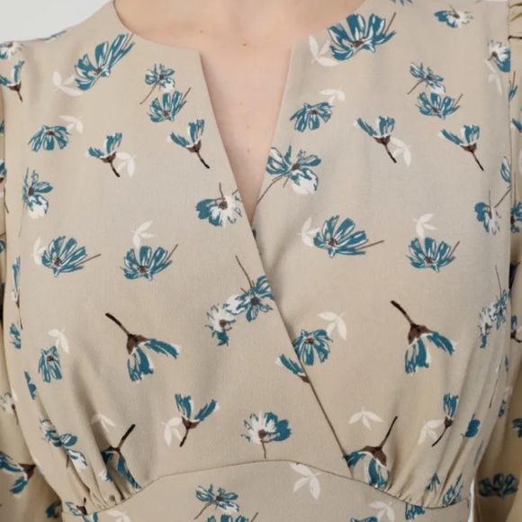 Dress - Picture 5 of 6